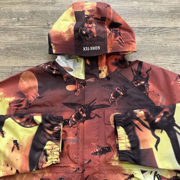 F/W 2025 Wu-Tang Clan Gore-Tex Shell Jacket Size Large NWT - Picture 3 of 7